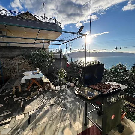 My House Πανσιόν Kanine