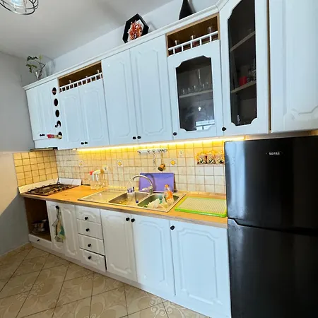 My House Πανσιόν